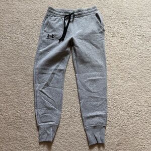 Under Armour gray sweatpants, man size: XS
